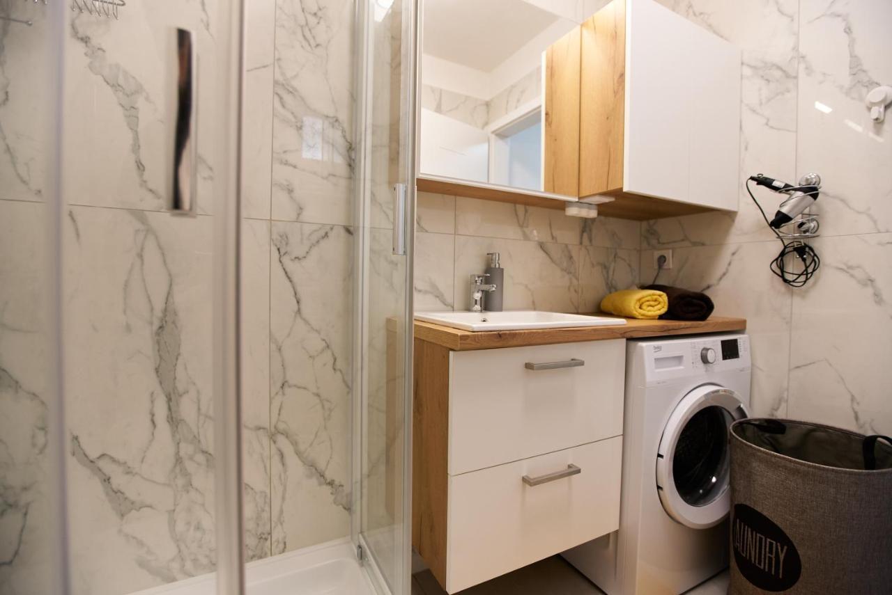Starlight Bronze Szeged- Exclusive Appartement Buitenkant foto