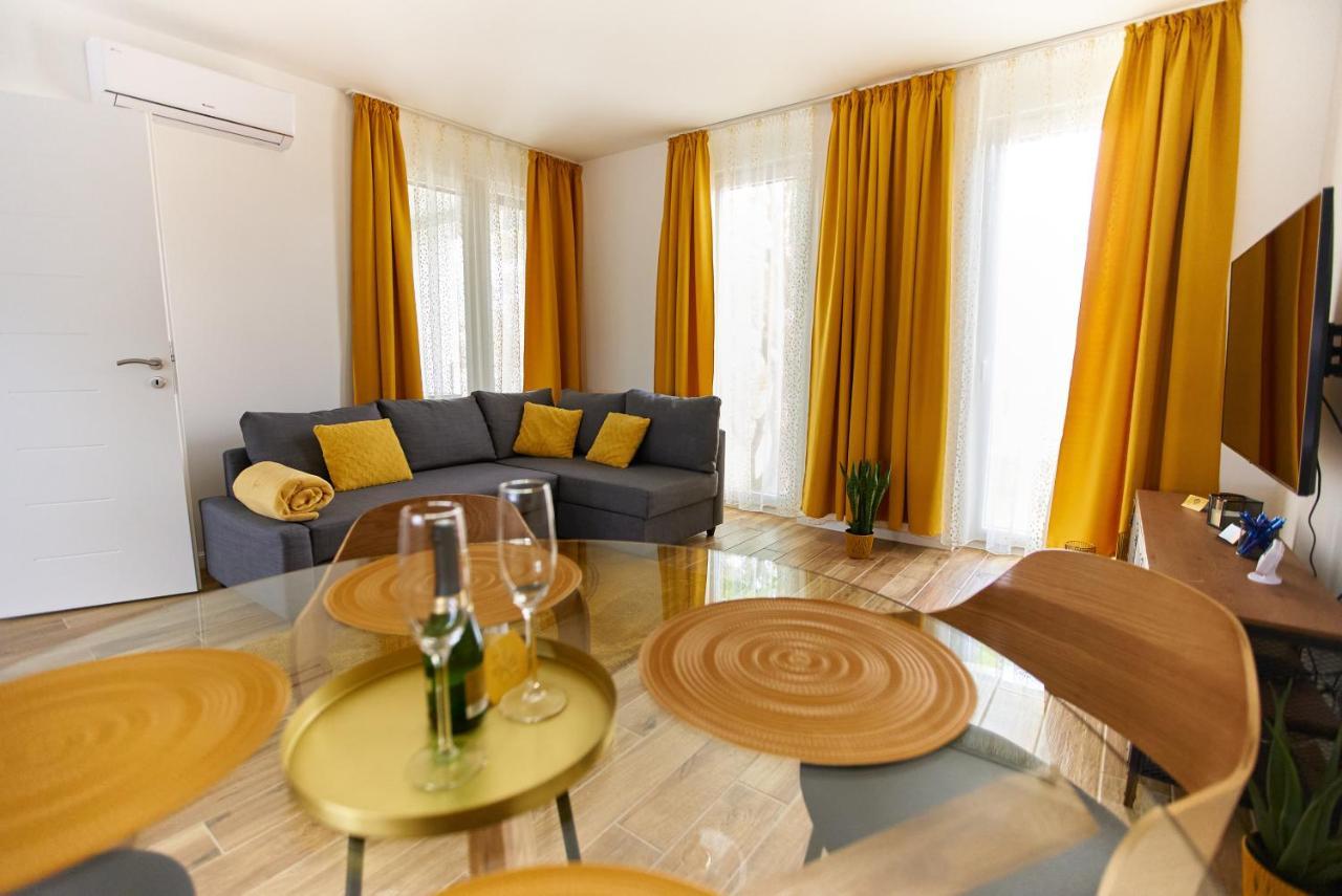 Starlight Bronze Szeged- Exclusive Appartement Buitenkant foto