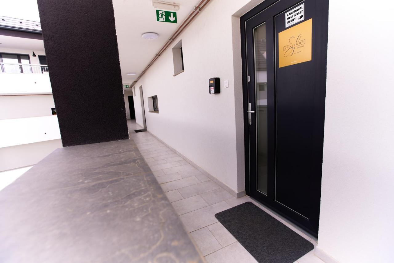 Starlight Bronze Szeged- Exclusive Appartement Buitenkant foto